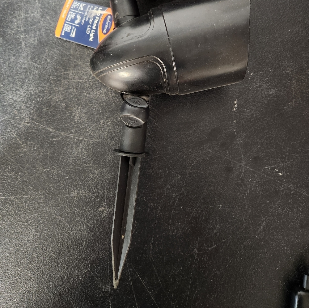 Harbor Breeze Color Changing LED Solar Light